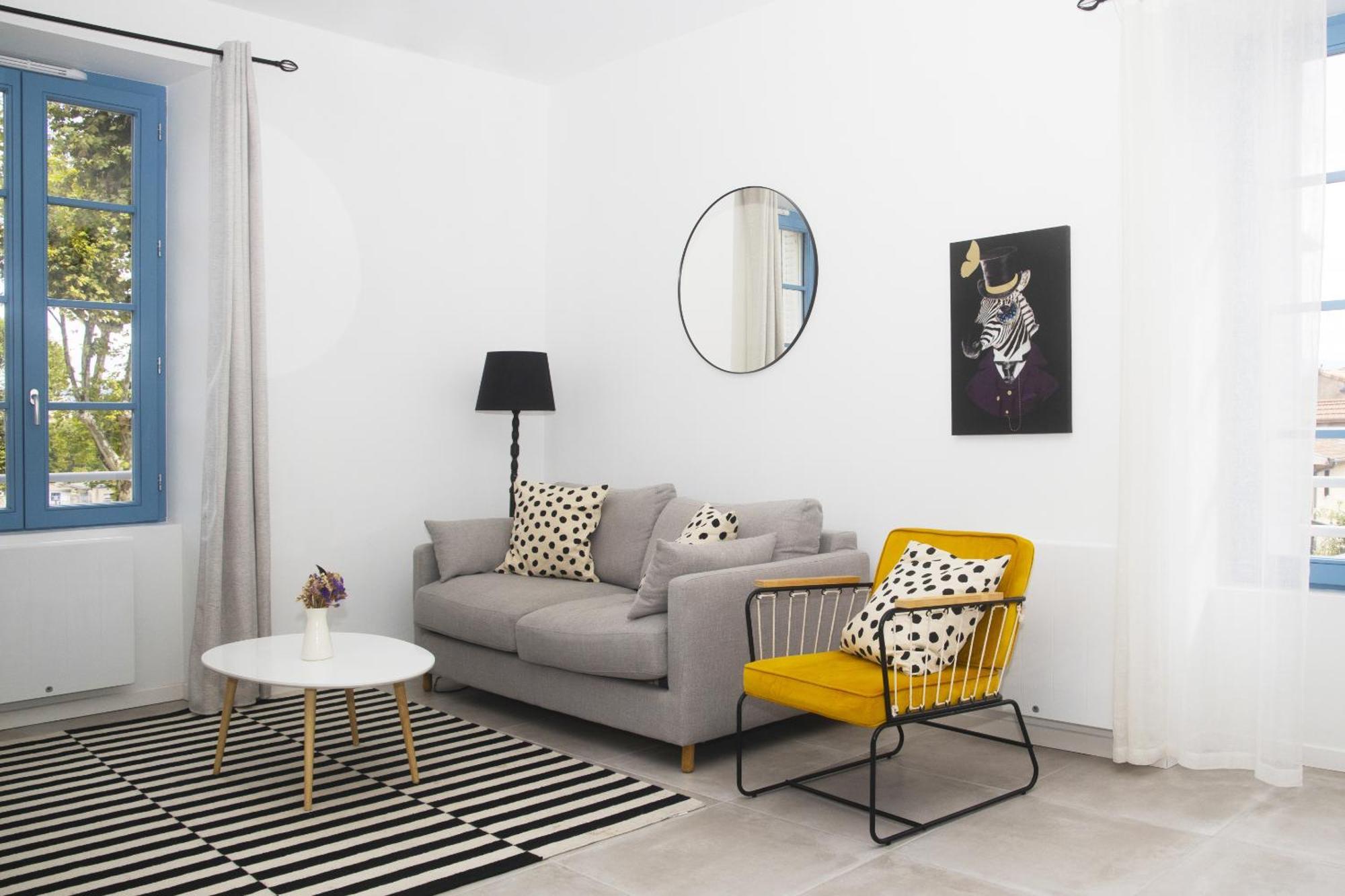 Le Jules Appart'Hotel Romans-sur-Isere Bagian luar foto