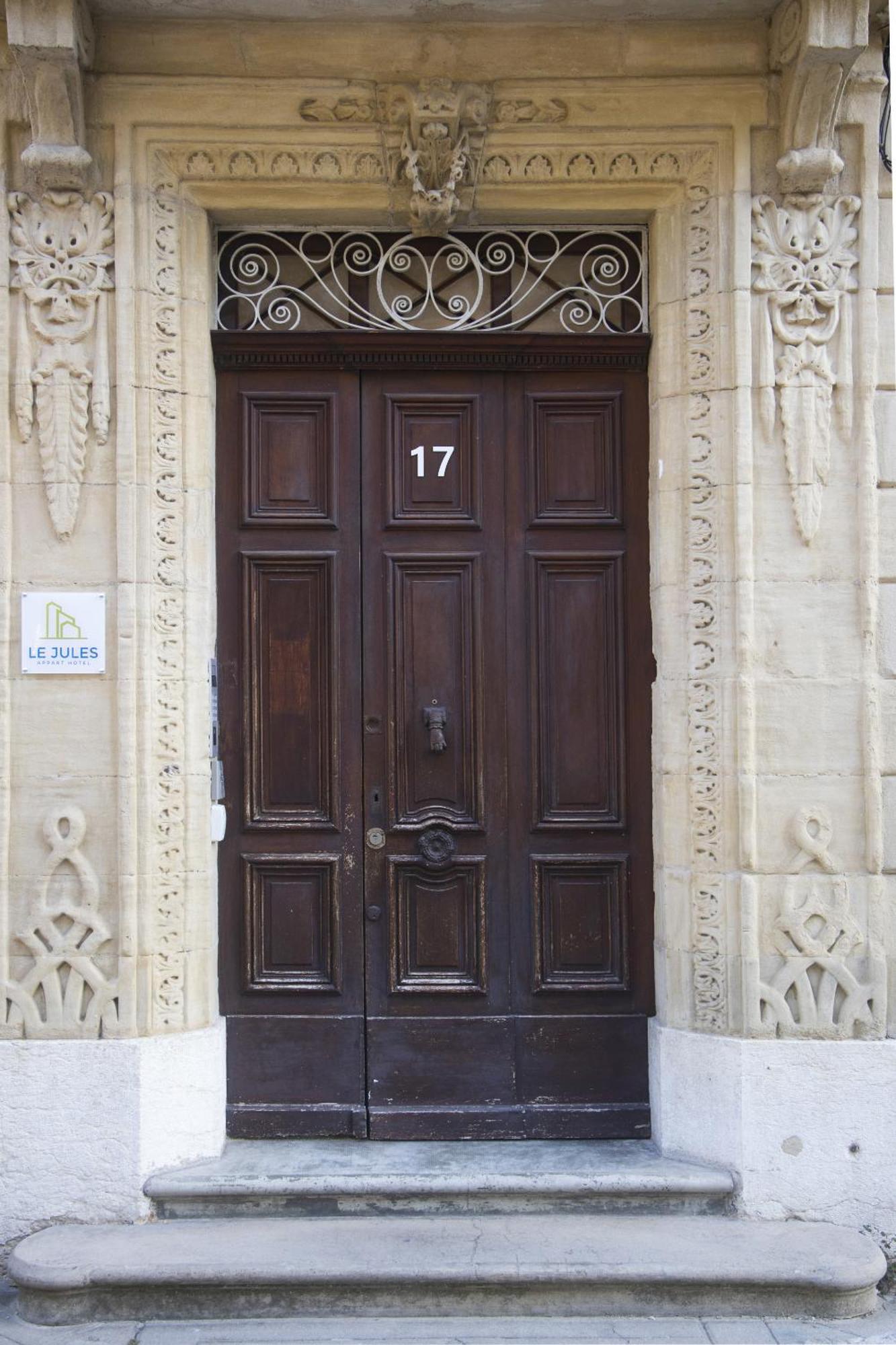 Le Jules Appart'Hotel Romans-sur-Isere Bagian luar foto