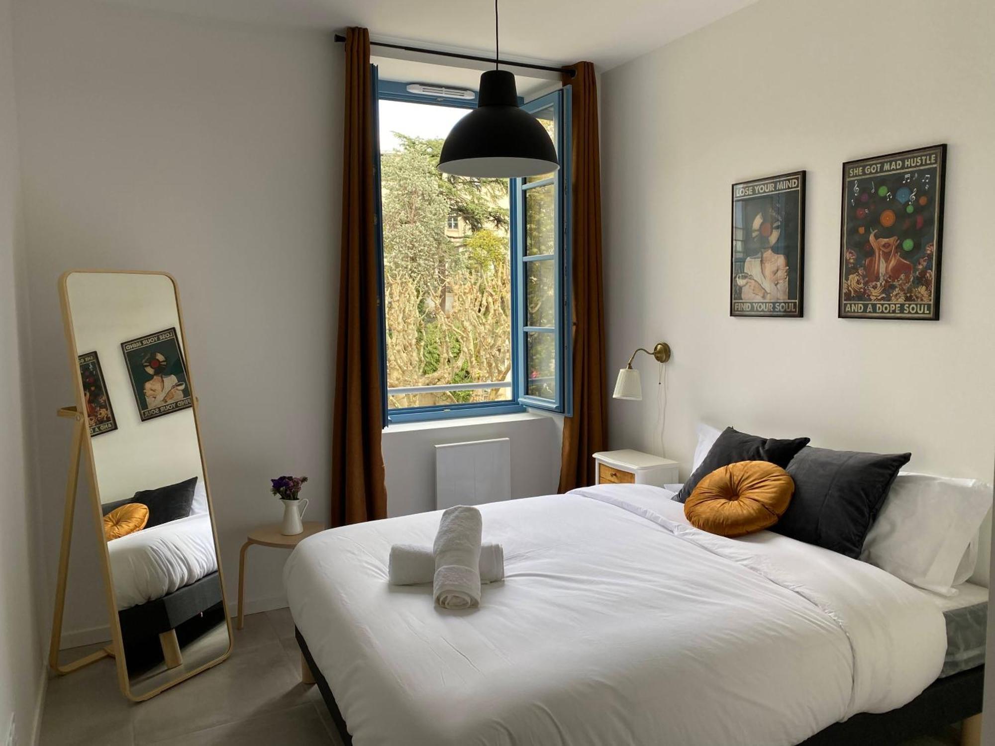 Le Jules Appart'Hotel Romans-sur-Isere Bagian luar foto