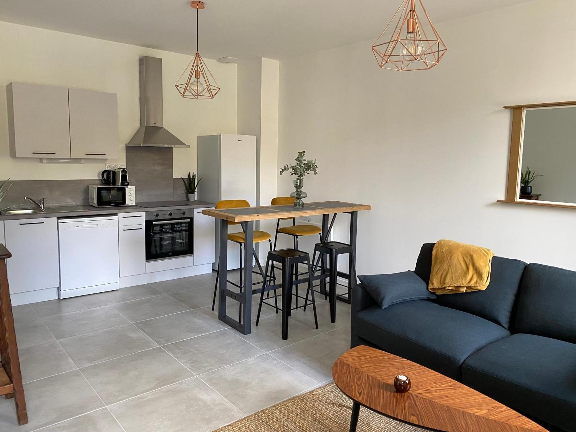 Le Jules Appart'Hotel Romans-sur-Isere Bagian luar foto