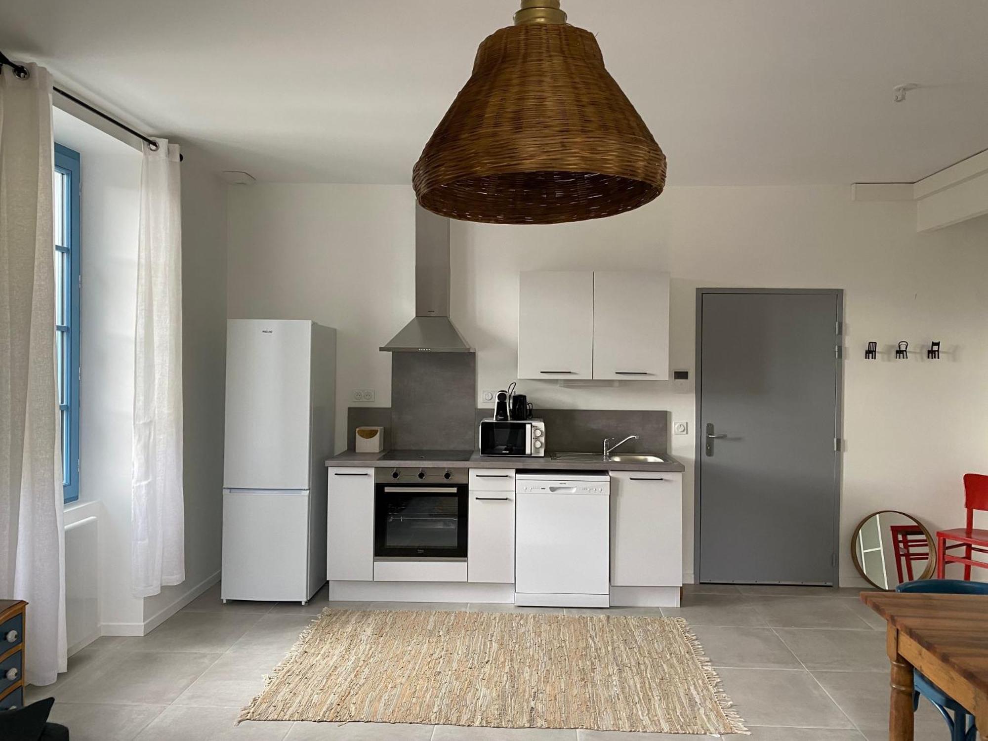Le Jules Appart'Hotel Romans-sur-Isere Bagian luar foto