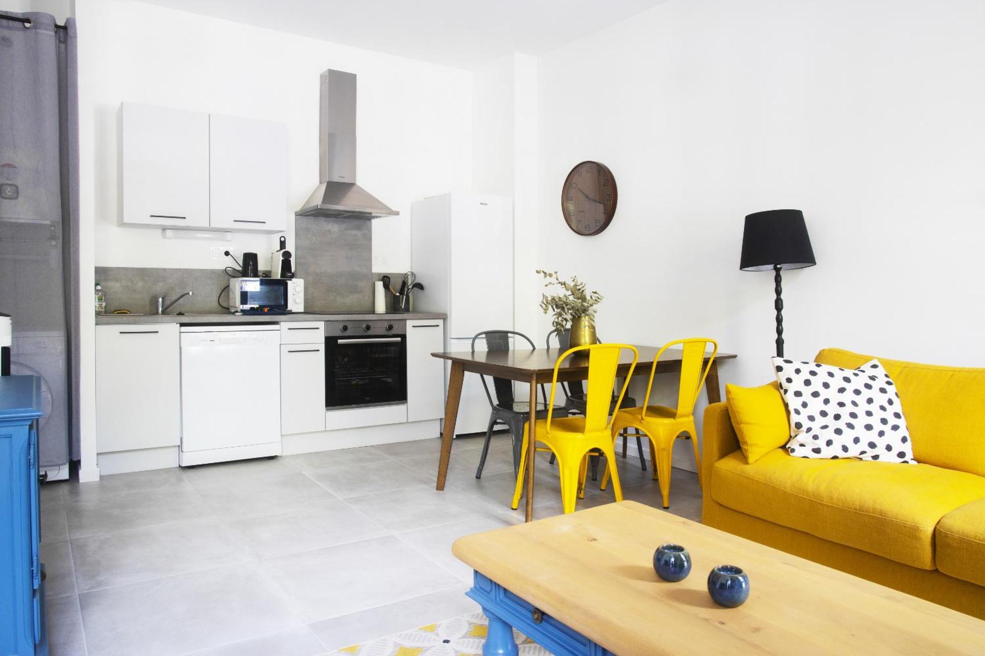 Le Jules Appart'Hotel Romans-sur-Isere Bagian luar foto