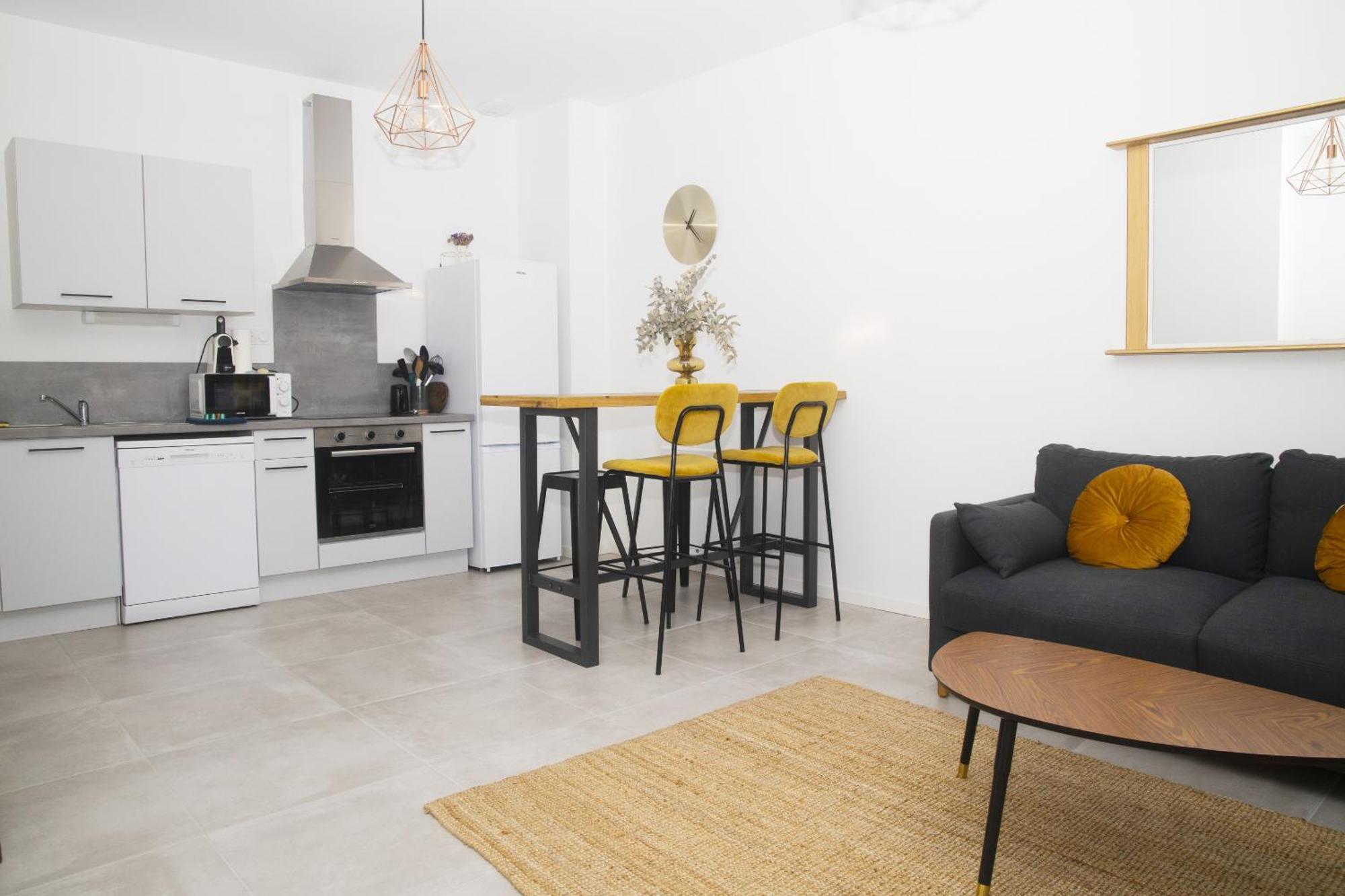 Le Jules Appart'Hotel Romans-sur-Isere Ruang foto