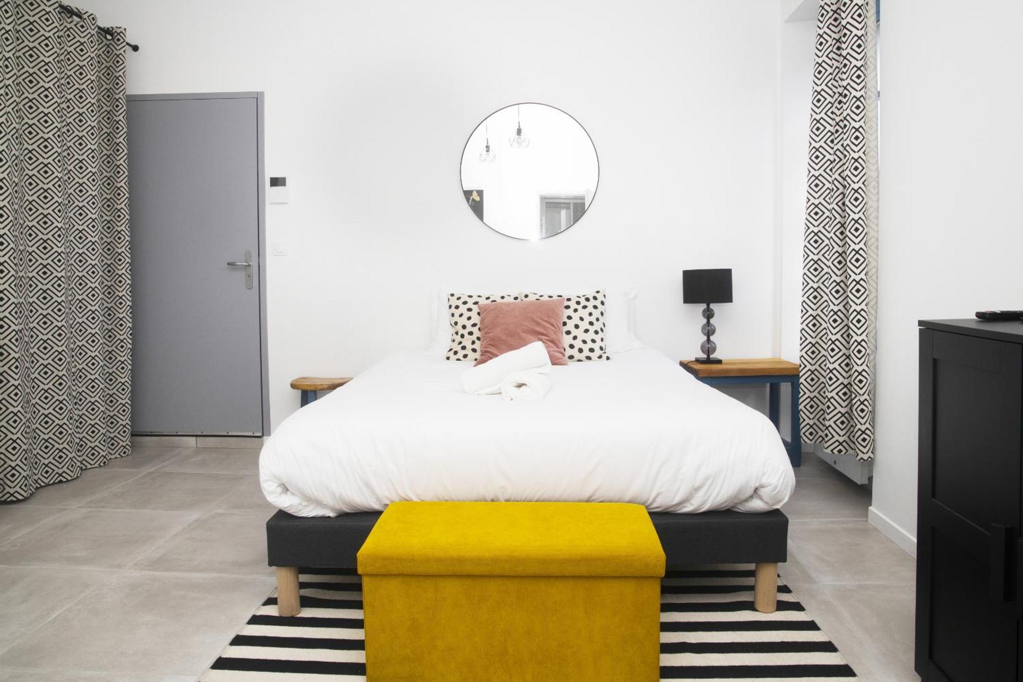 Le Jules Appart'Hotel Romans-sur-Isere Bagian luar foto
