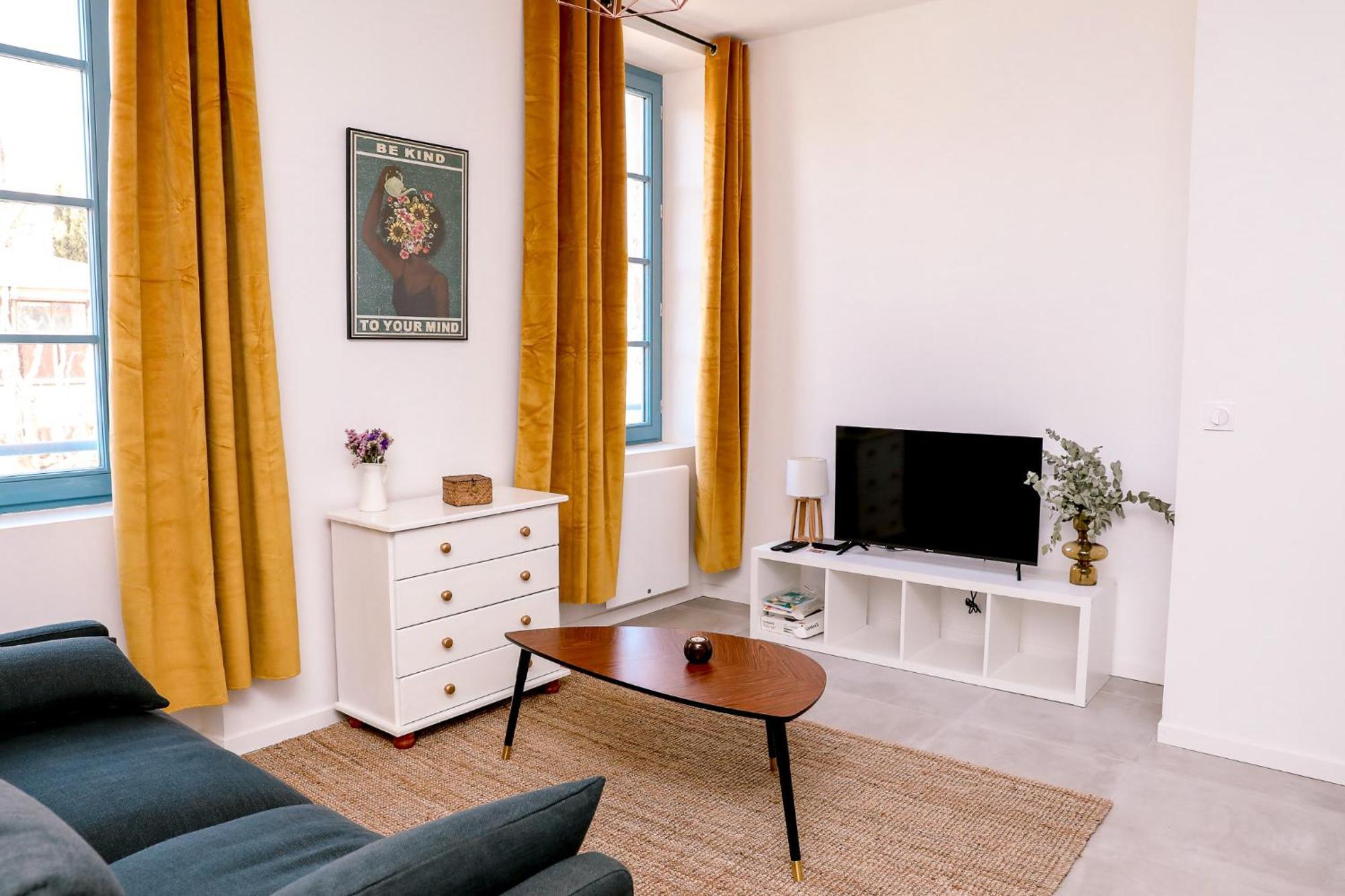 Le Jules Appart'Hotel Romans-sur-Isere Bagian luar foto